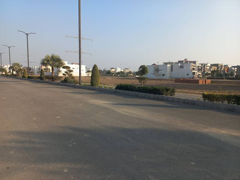 5 Marla Residential Plot For Sale In Sahiwal Al Razzaq Royals 0