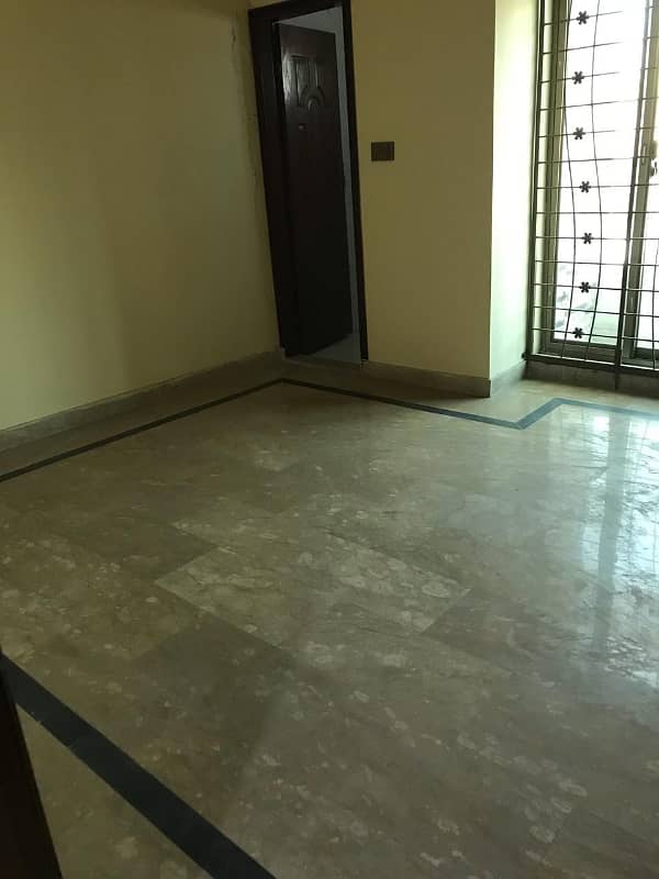 Buy A Lower Portion Of 7 Marla In Allama Iqbal Town - Nizam Block Marble Floors 5