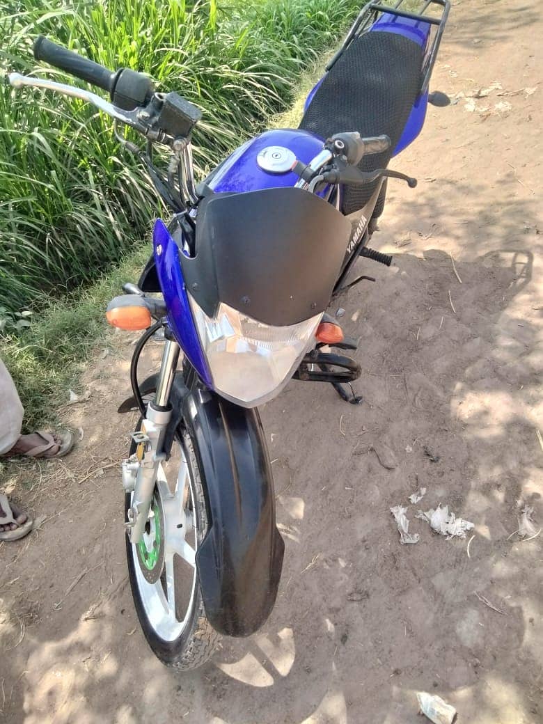 Yamaha YBR 125 Model 2019 |Yamaha In Bikes | Total Geniune 4
