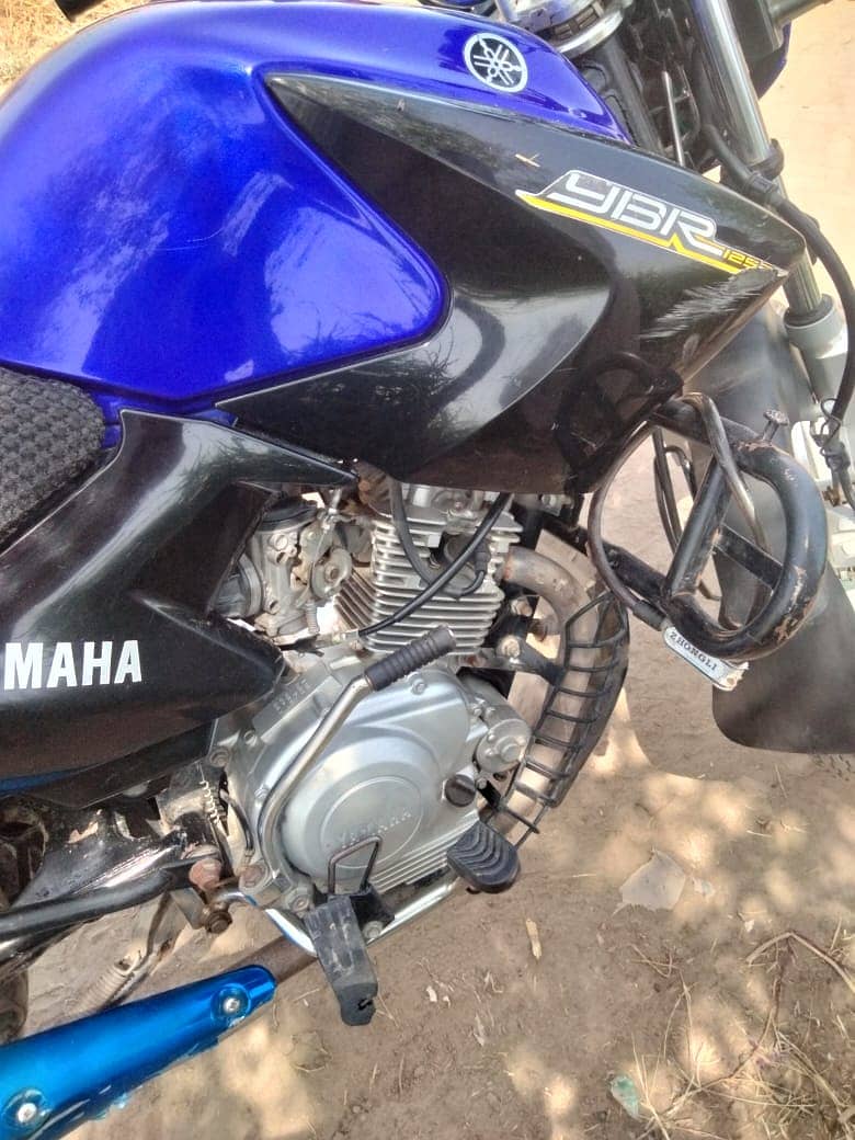 Yamaha YBR 125 Model 2019 |Yamaha In Bikes | Total Geniune 8
