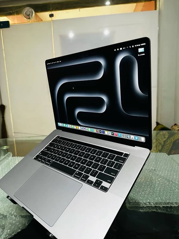 MacBook Pro 2019 – Core i9 | 16GB RAM | 1TB SSD | 4GB GPU | 16-Inch 2