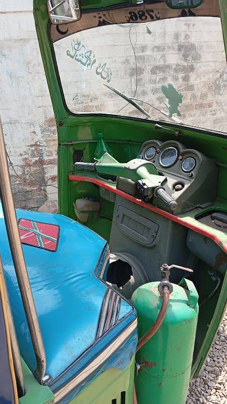 auto rickshaw 1