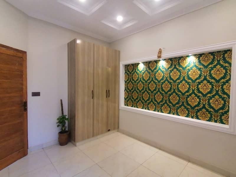 3 Marla House For Rent In The Perfect Location Of Cavalry Extension 1