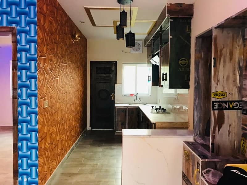 Buy A Centrally Located 5 Marla House In Cavalry Extension 3
