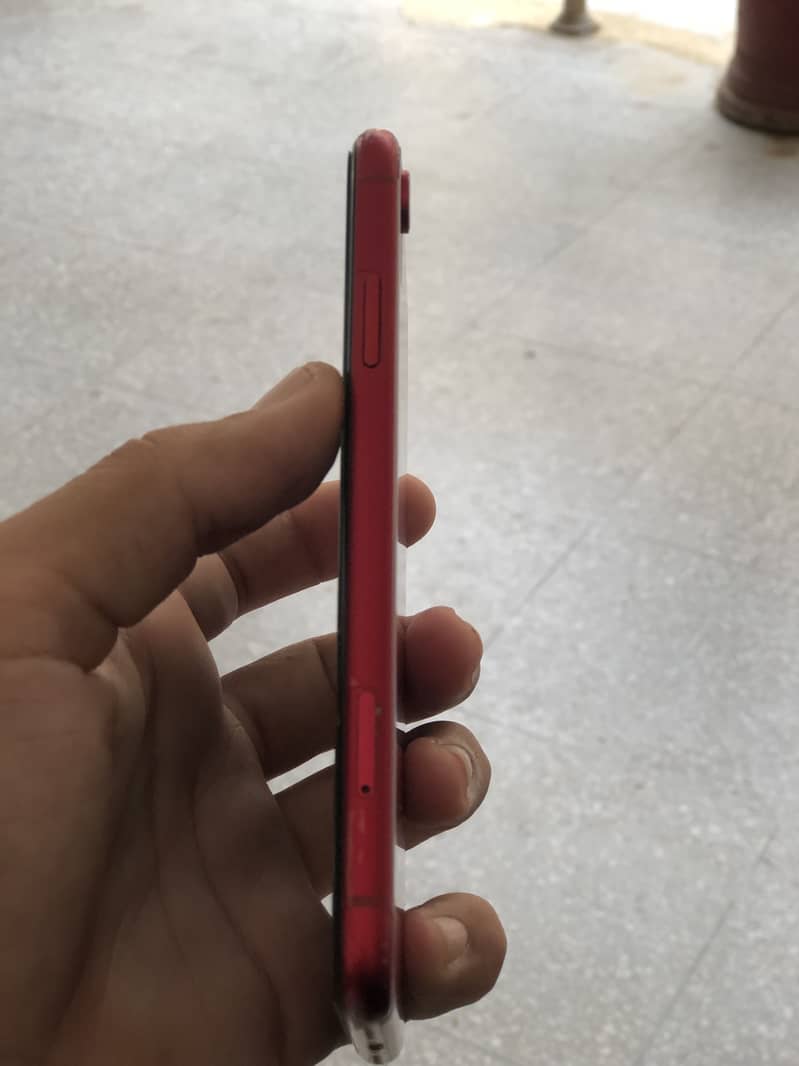 iphone XR 0