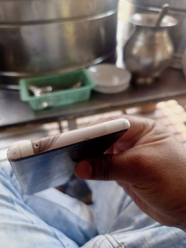 google pixel 6 pro White color 2