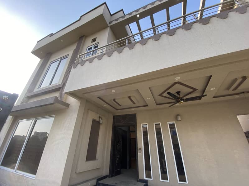 10 Marla Slightly Used House For Sale In Wafi Citi Citi Housing Gujranwala 0