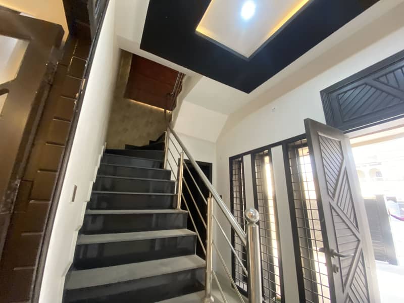 10 Marla Slightly Used House For Sale In Wafi Citi Citi Housing Gujranwala 1