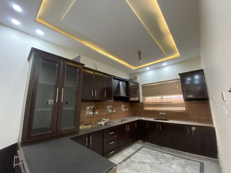 10 Marla Slightly Used House For Sale In Wafi Citi Citi Housing Gujranwala 4