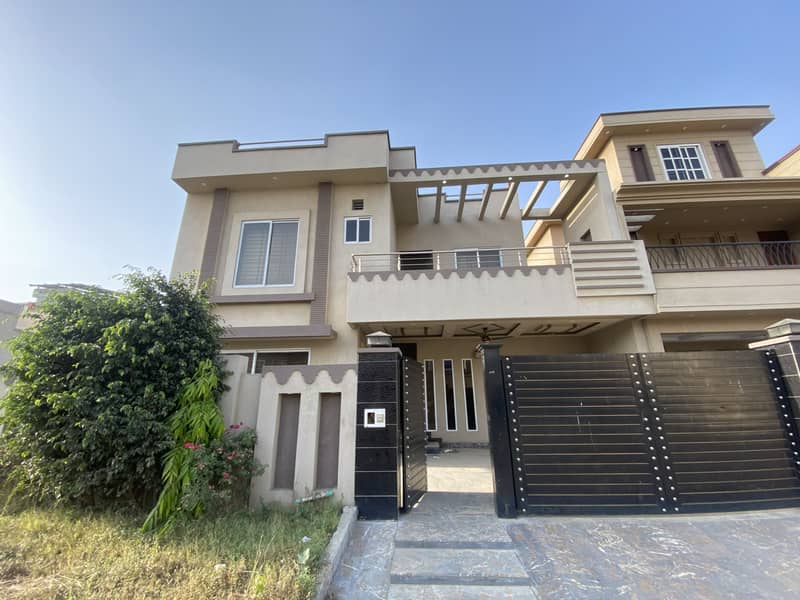 10 Marla Slightly Used House For Sale In Wafi Citi Citi Housing Gujranwala 13