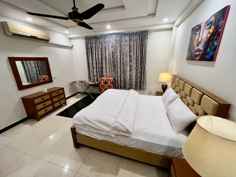 3 Bedrooms apartment available on daily and weekly basis 4