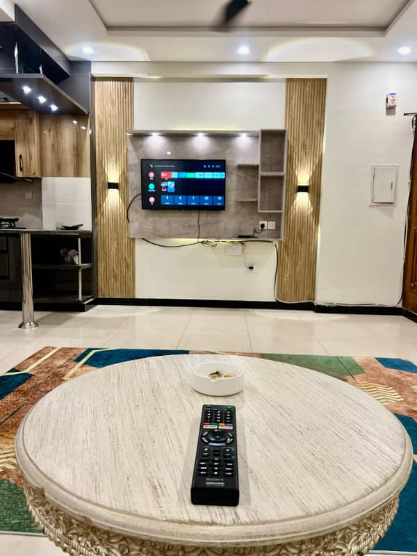 3 Bedrooms apartment available on daily and weekly basis 6