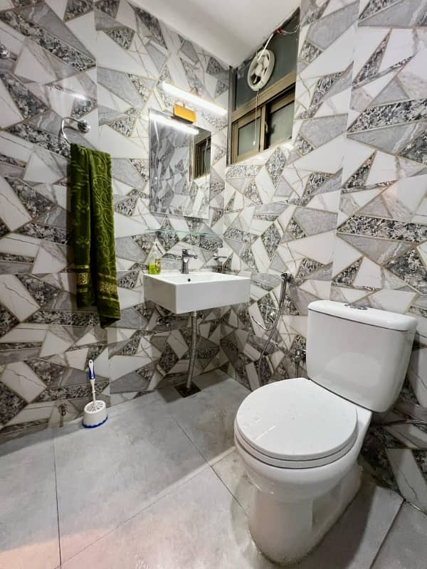 3 Bedrooms apartment available on daily and weekly basis 10
