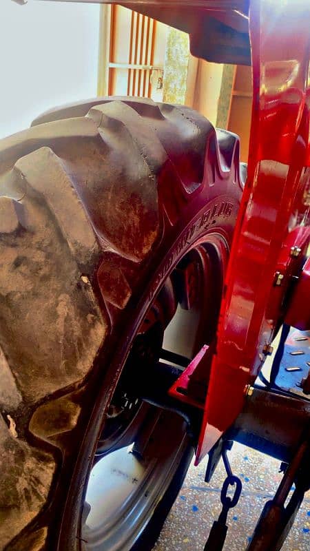 Massey Tractor 240 Total genioun original condition 3