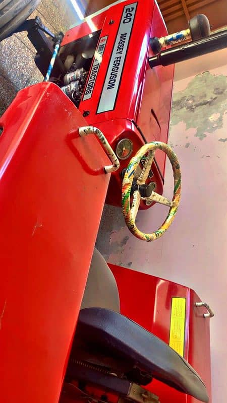 Massey Tractor 240 Total genioun original condition 7