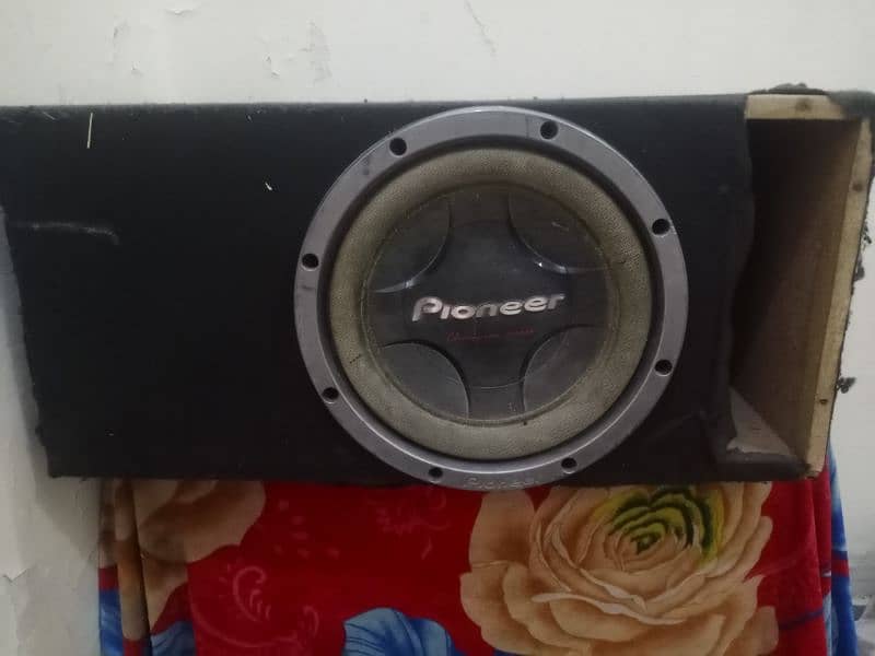 original pioneer woofer condition used is deliverable no 1
