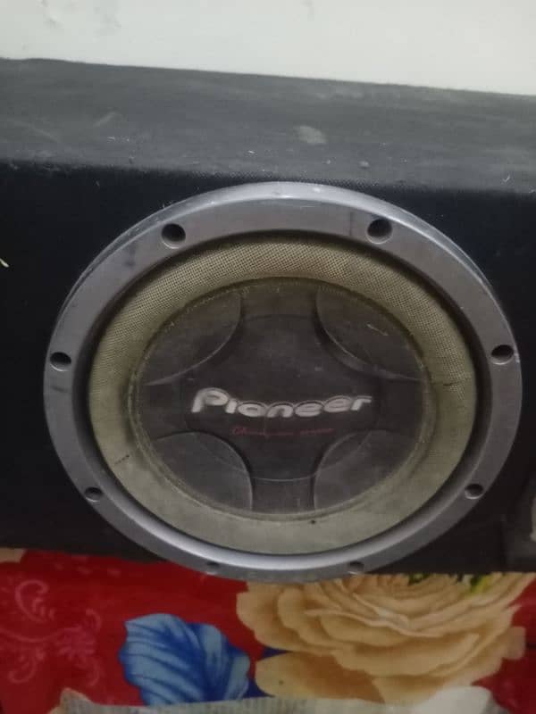 original pioneer woofer condition used is deliverable no 2