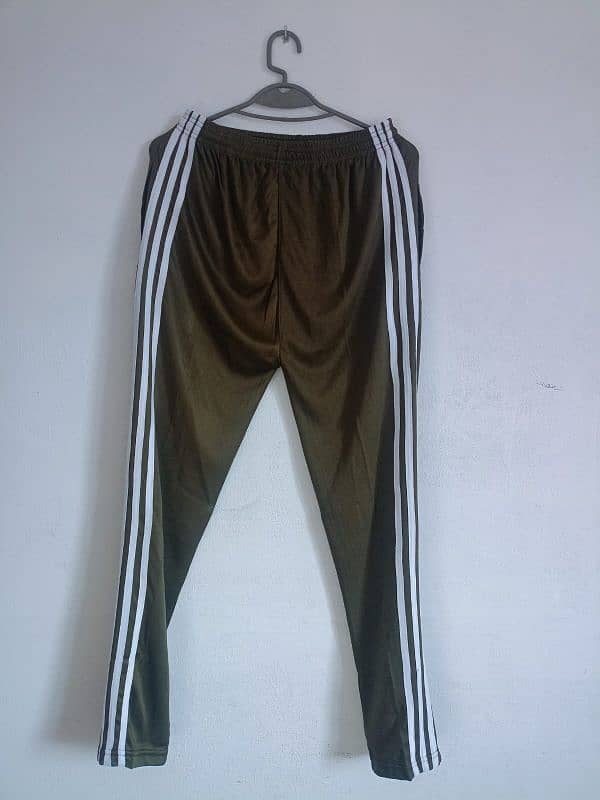 men's micro polester troures and trakesoute 0
