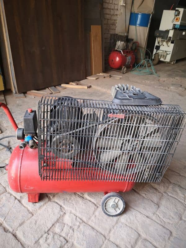 Air Compressor all OK no any ishu just buy and use 2