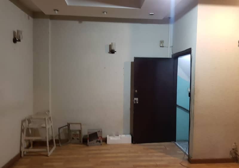 4 Marla 2nd Floor Office For Rent In DHA Phase 3,Block Y, Lahore. 17