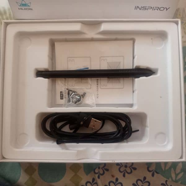 Huion Inspiroy Battery free pen tablet 3