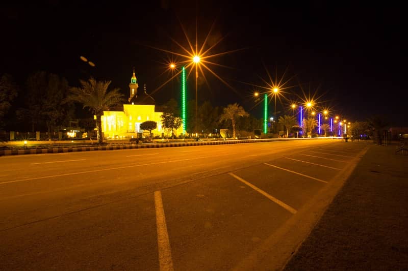 Prime Location 5 Marla Residential Plot In Park View City For sale At Good Location 10