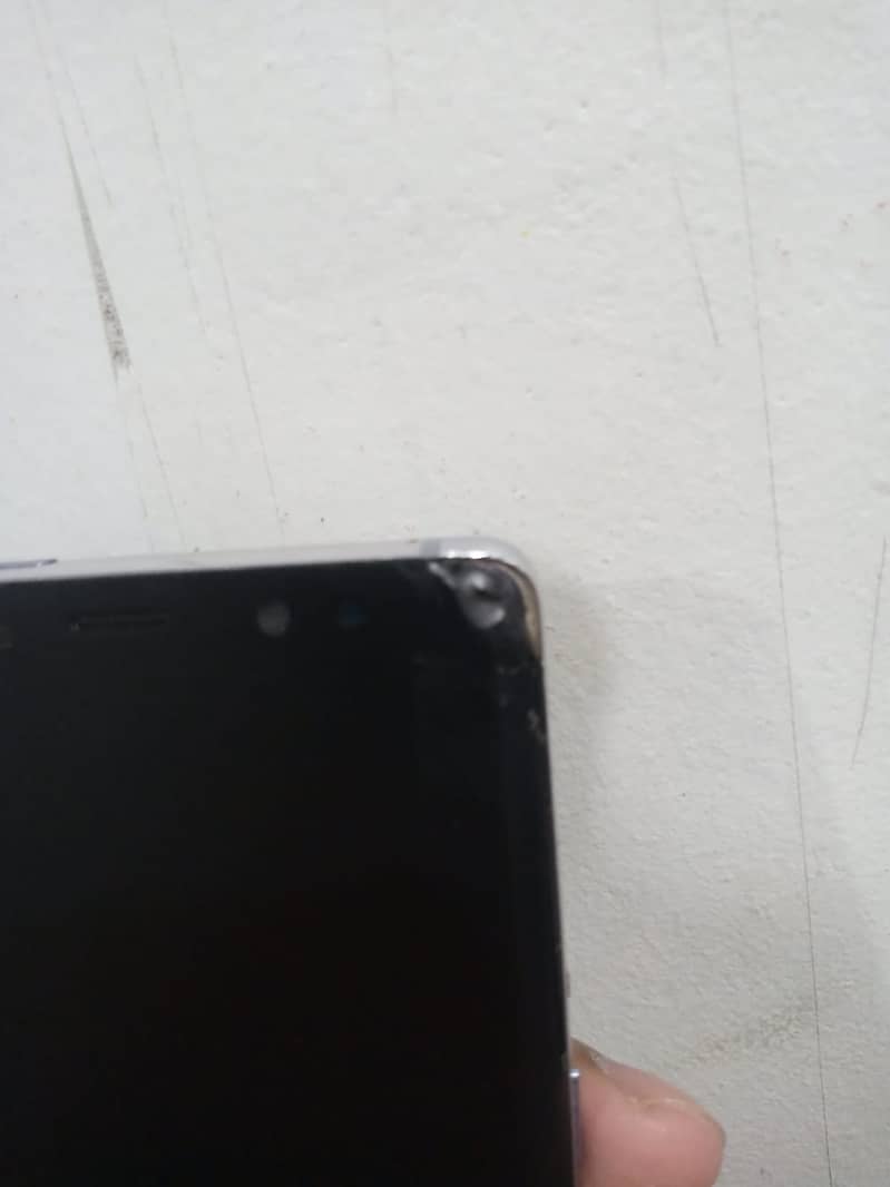 Samsung Mobile Note 8 4