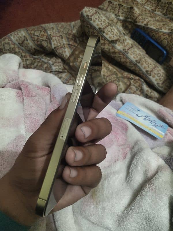 I phone 12pro max 128 gp golden CLR all OK non pta battery 78 2