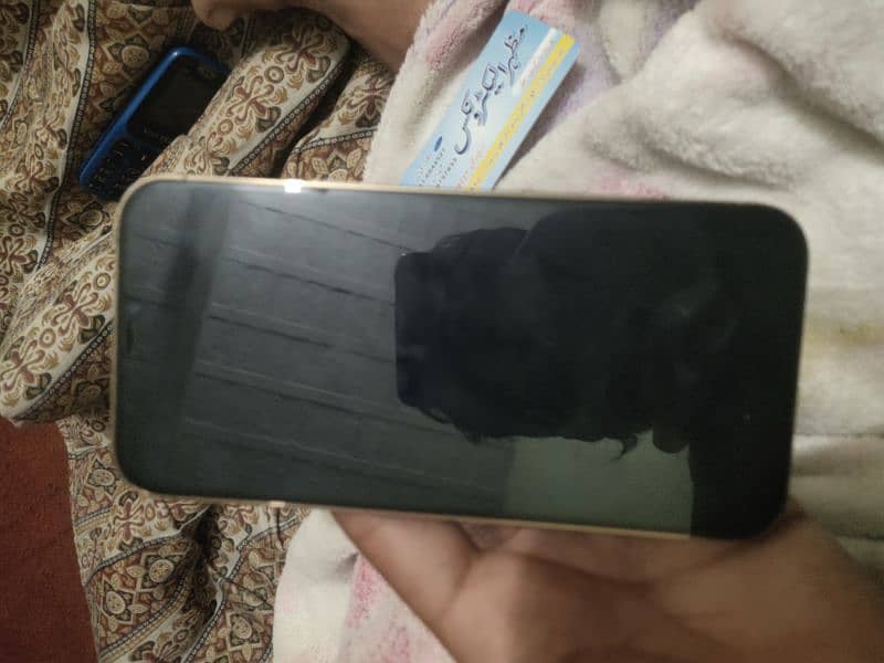 I phone 12pro max 128 gp golden CLR all OK non pta battery 78 7