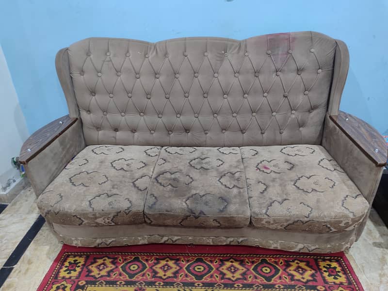 Luxury Sofa Set + Table Package – Stylish & Durable – Urgent Sale! 0