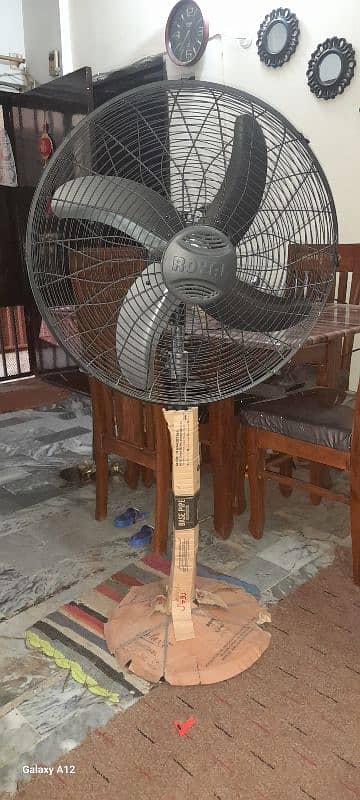 Brand New Fan (matte black) 0