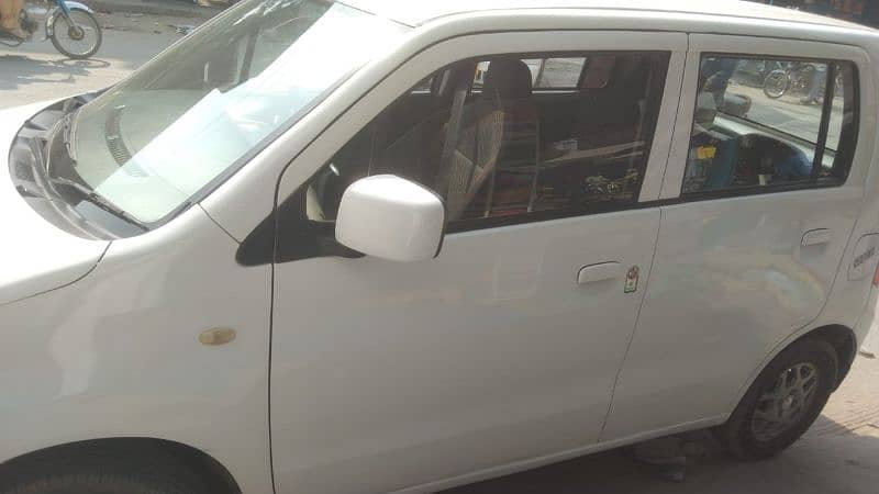 Suzuki Wagon R 2019 1