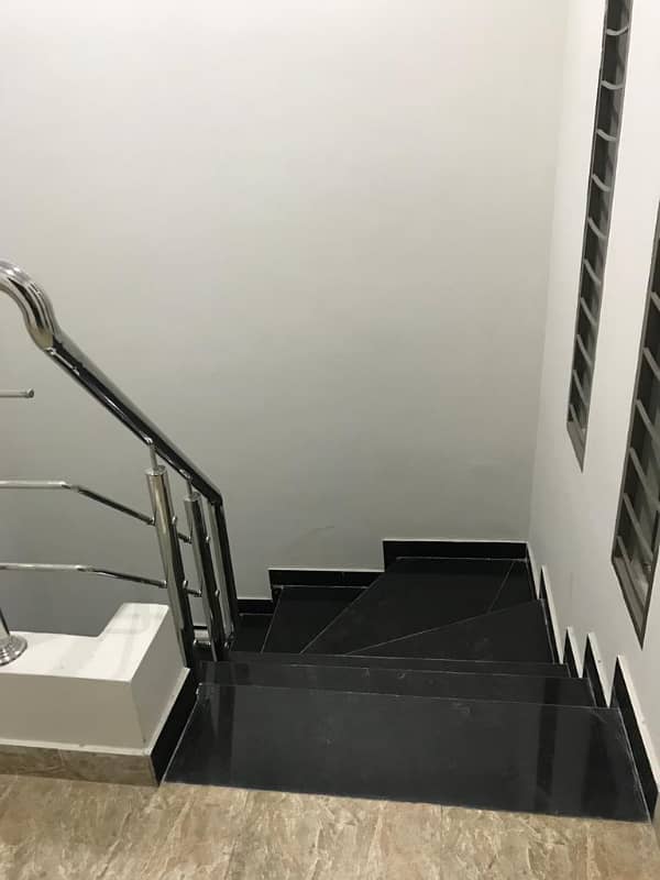 10 Marla 3rd Floor One Room For Rent In Pgechs Phase. 1 9