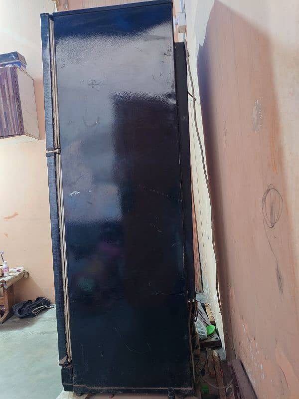PEL 2500JF Medium Size Fridge 1