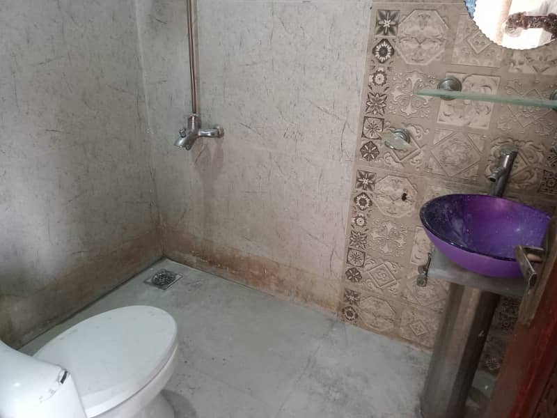 10 MARLA UPPER PORTION FOR RENT IN SECTOR C BAHRIA TOWN LAHORE 6