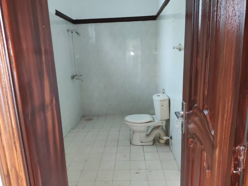 House Of 1 Kanal Is Available For rent 2