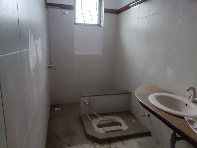 House Of 1 Kanal Is Available For rent 18
