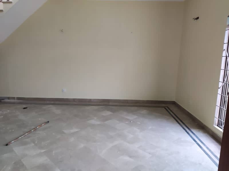 House Of 1 Kanal Is Available For rent 35