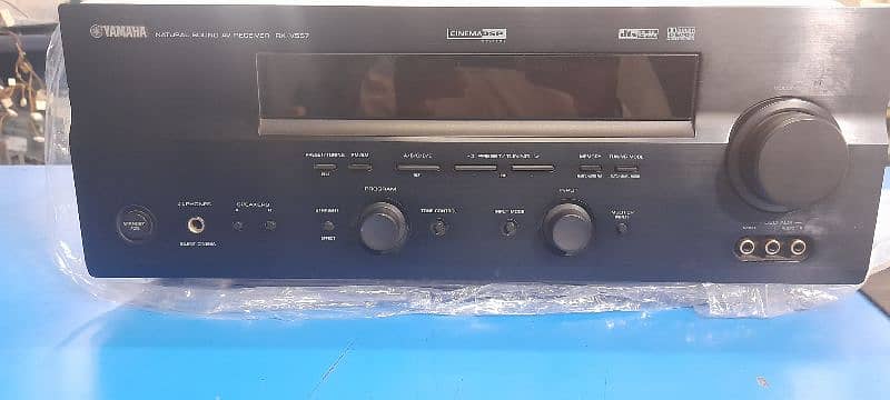 YAMAHA Amplifier RX-V557 NEW CONDITION 3