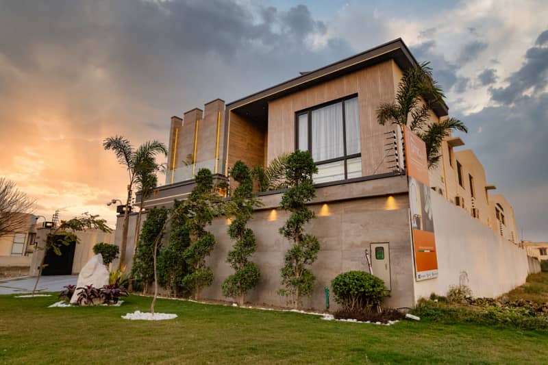 Fully Furnished 1 Kanal Brand New Lavish Bungalow For Sale On Top Location of Phase 6 DHA Lahore 4