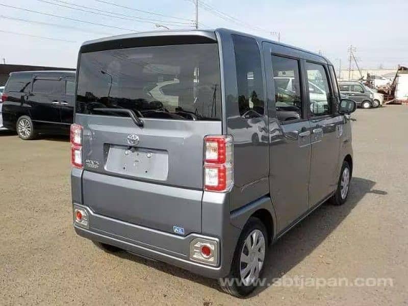 Toyota Pixis Epoch 2021 3