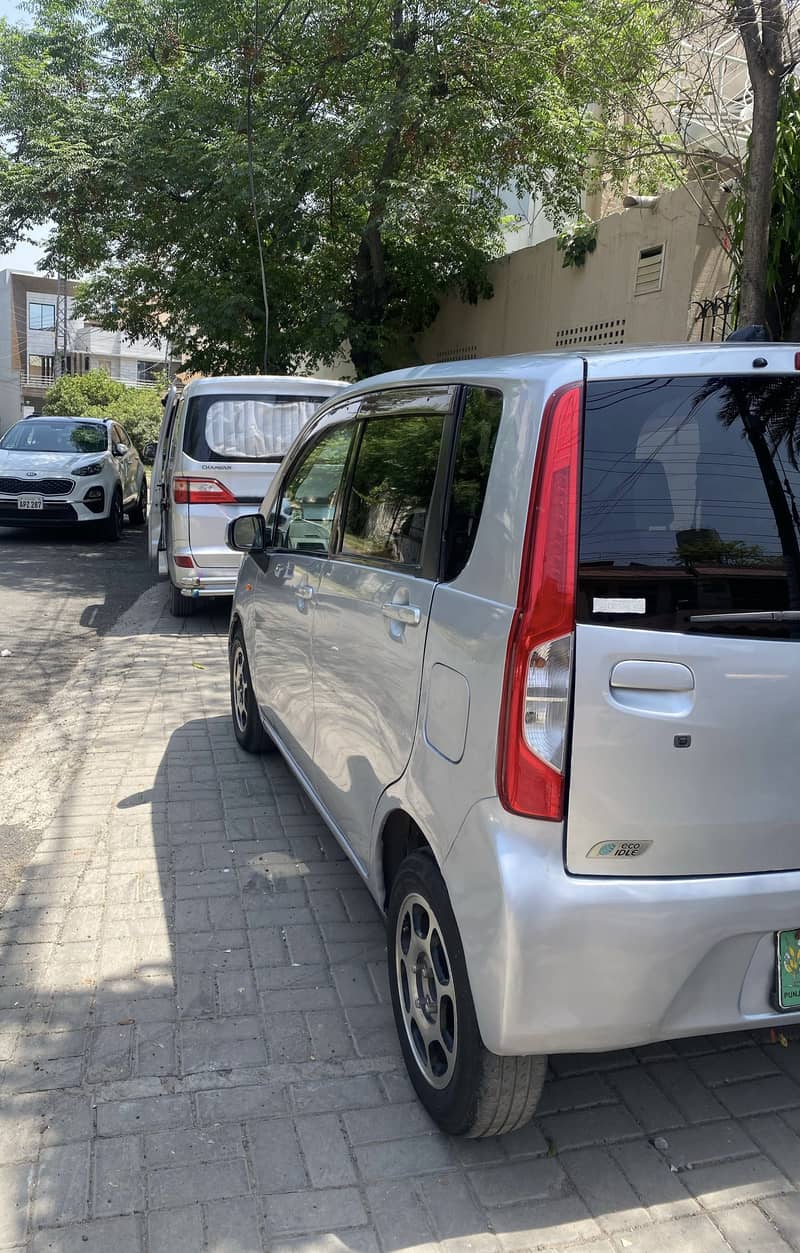 Daihatsu Move 2011 5