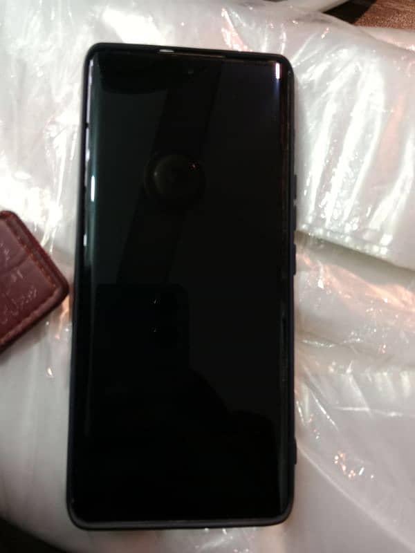 infinix  Zero 30 10 by 10 condition box charger 0