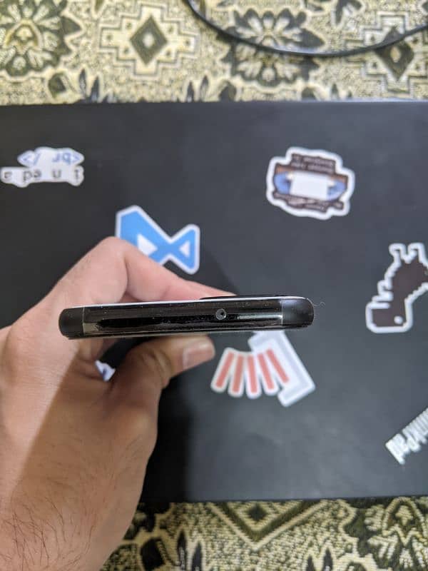 Pixel 4 - 6/128 1