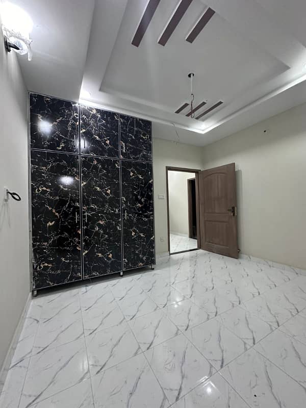 5 Marla Upper Portion In Eden Boulevard 0