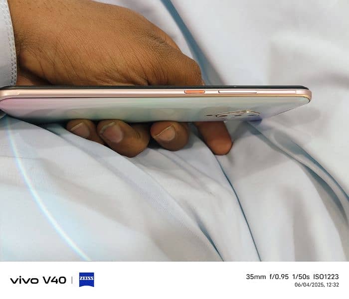 vivo complete box and all orignal phone 3