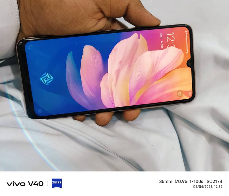 vivo complete box and all orignal phone 6