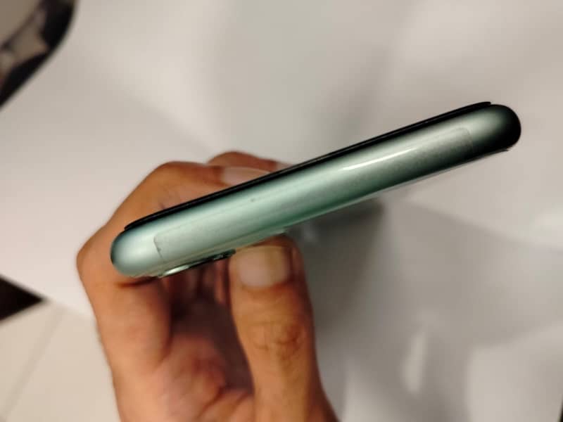 I PHONE 11 with Box 2