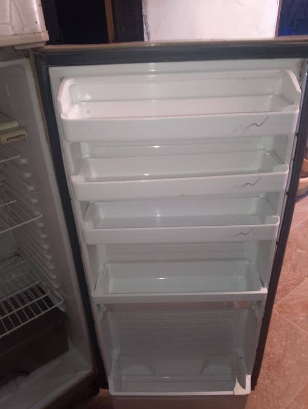 Dawlance refrigerator 2