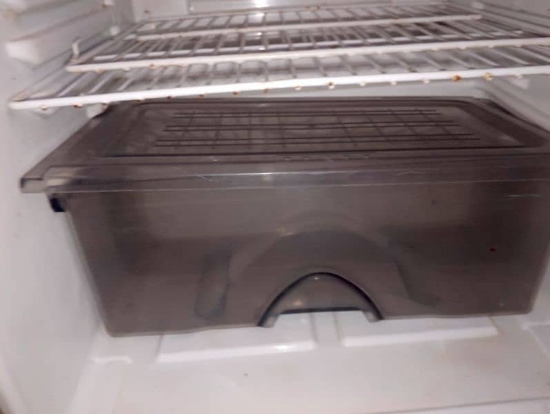 Dawlance refrigerator 3